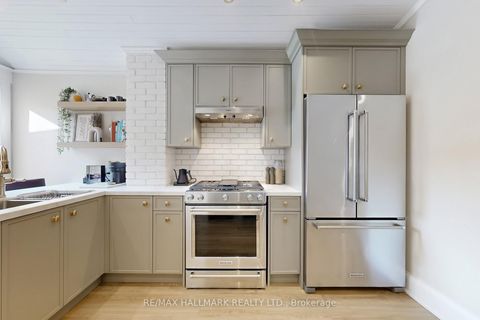 Photo 10 at 72 Hastings Avenue, South Riverdale, Toronto