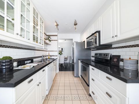 Photo 19 at 1602 - 7420 Bathurst Street, Brownridge, Vaughan