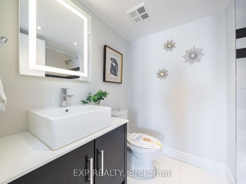 Photo 25 at 1602 - 7420 Bathurst Street, Brownridge, Vaughan