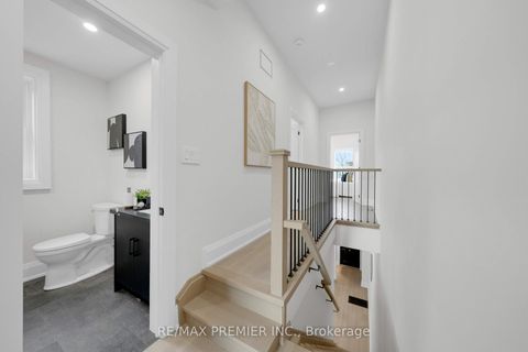 Photo 19 at 388 Crawford Street, Bellwoods, Toronto