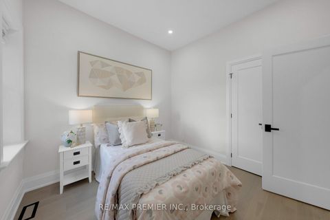 Photo 24 at 388 Crawford Street, Bellwoods, Toronto