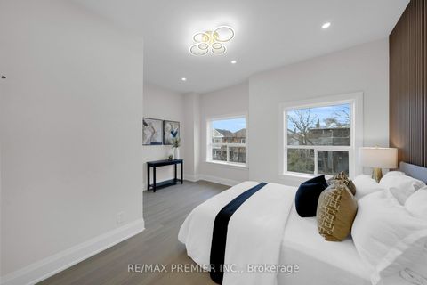 Photo 25 at 388 Crawford Street, Bellwoods, Toronto