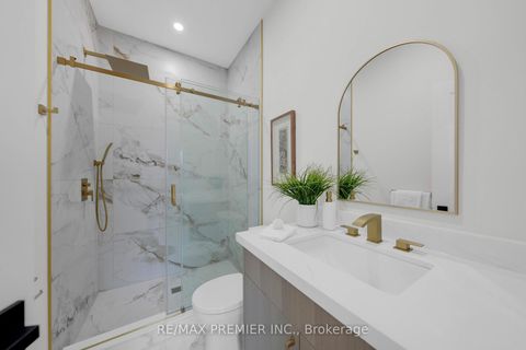 Photo 28 at 388 Crawford Street, Bellwoods, Toronto