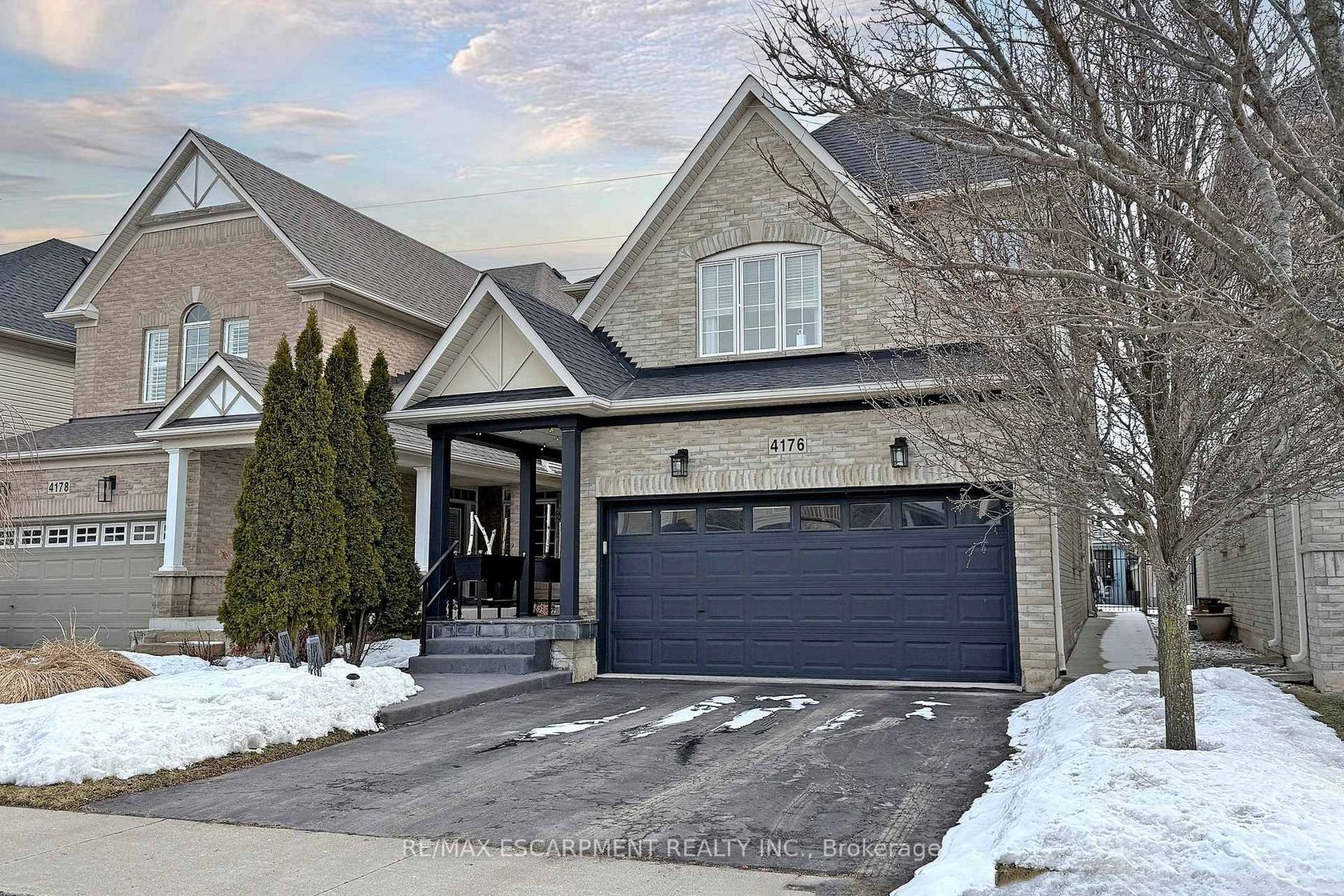 4176 Saunders Crescent, Rose, Burlington 