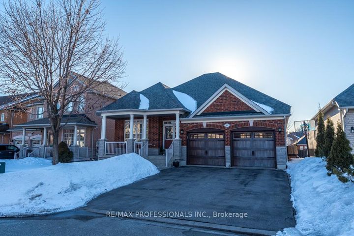 Photo 1 at 48 Pieta Place, Vellore Village, Vaughan