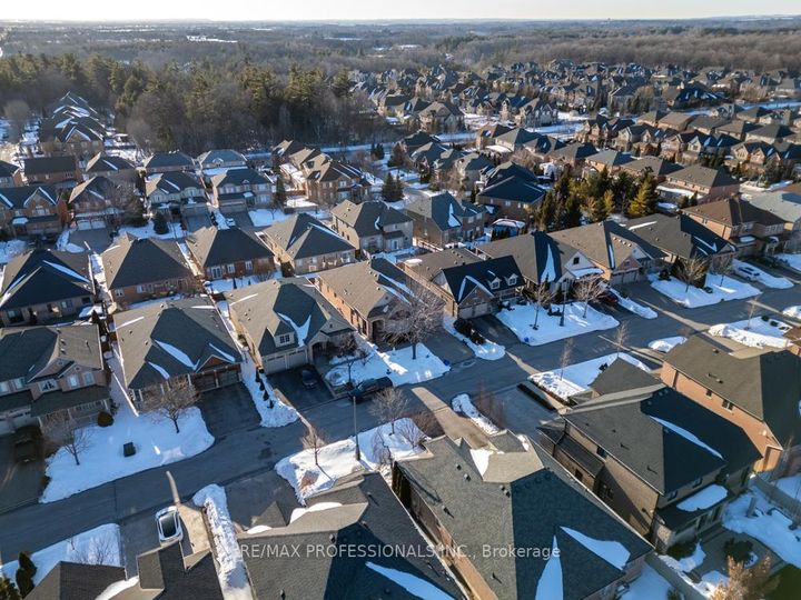 Photo 49 at 48 Pieta Place, Vellore Village, Vaughan