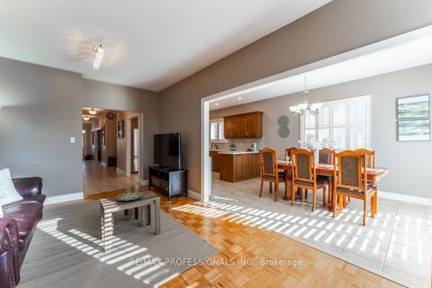 Photo 18 at 48 Pieta Place, Vellore Village, Vaughan