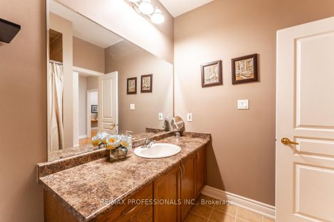 Photo 27 at 48 Pieta Place, Vellore Village, Vaughan