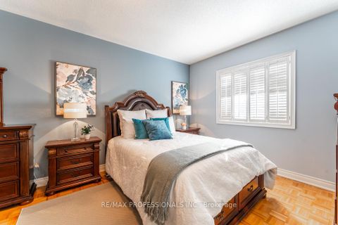 Photo 29 at 48 Pieta Place, Vellore Village, Vaughan