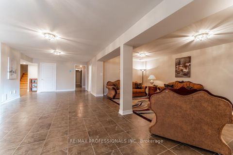 Photo 38 at 48 Pieta Place, Vellore Village, Vaughan