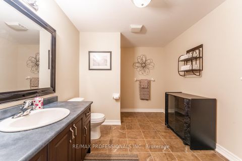 Photo 42 at 48 Pieta Place, Vellore Village, Vaughan