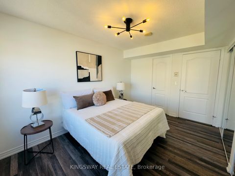 Photo 10 at 2208 - 4090 Living Arts Drive, City Centre, Mississauga