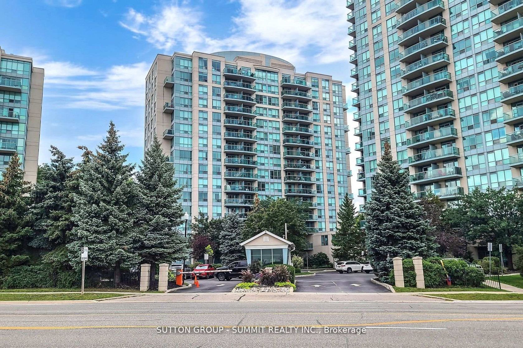 1203 - 2565 Erin Centre Boulevard, Central Erin Mills, Mississauga by Loree Meneguzzi Real Estate 1203 - 2565 Erin Centre Boulevard, Central Erin Mills, Mississauga