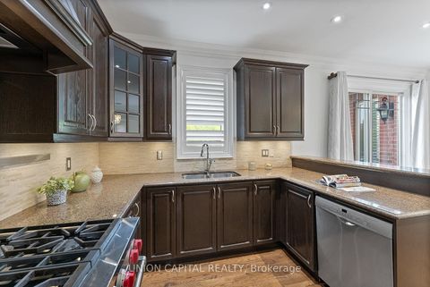 Photo 14 at 57 Routledge Drive, Oak Ridges, Richmond Hill