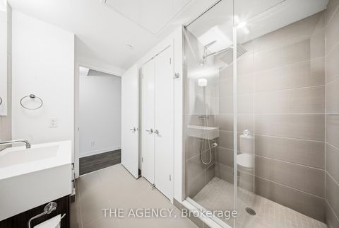 Photo 8 at 508 - 560 King Street W, Waterfront Communities C1, Toronto