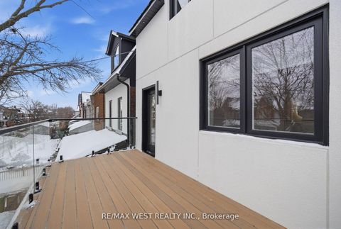 Photo 18 at 390 St Clarens Avenue, Dufferin Grove, Toronto