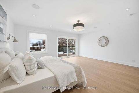 Photo 21 at 390 St Clarens Avenue, Dufferin Grove, Toronto