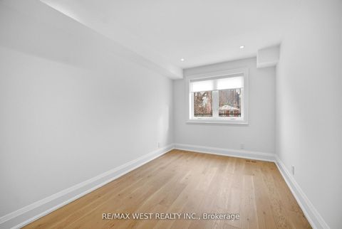 Photo 28 at 390 St Clarens Avenue, Dufferin Grove, Toronto