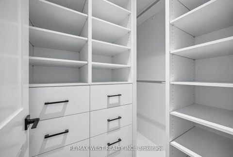 Photo 33 at 390 St Clarens Avenue, Dufferin Grove, Toronto