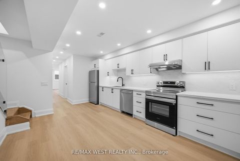 Photo 39 at 390 St Clarens Avenue, Dufferin Grove, Toronto