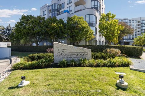 Photo 1 at 307 - 333 Clark Avenue W, Yorkhill, Vaughan