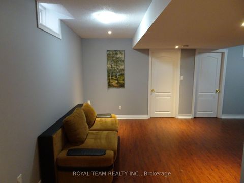 Photo 27 at 66 Canyon Gate Crescent, Rural Vaughan, Vaughan