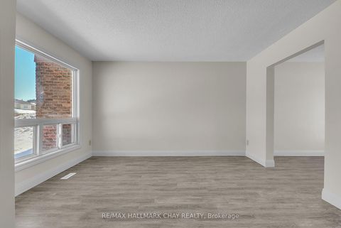 Photo 4 at 79 Christie Crescent, Letitia Heights, Barrie