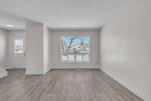 Photo 6 at 79 Christie Crescent, Letitia Heights, Barrie