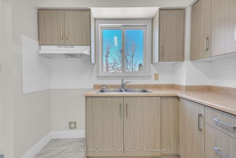 Photo 11 at 79 Christie Crescent, Letitia Heights, Barrie