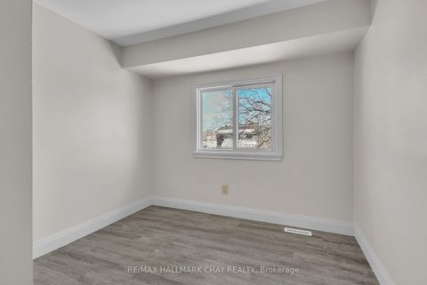 Photo 18 at 79 Christie Crescent, Letitia Heights, Barrie