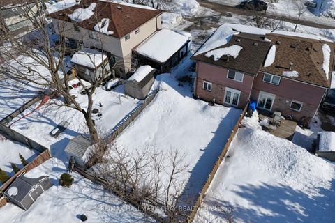 Photo 24 at 79 Christie Crescent, Letitia Heights, Barrie