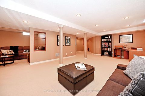 Photo 35 at 34 Pandora Court, Devonsleigh, Richmond Hill