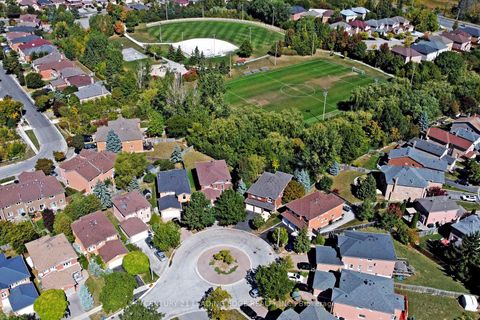 Photo 48 at 34 Pandora Court, Devonsleigh, Richmond Hill