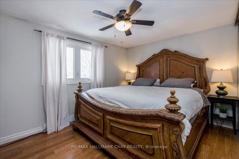 Photo 10 at 207 Burns Circle, Northwest, Barrie