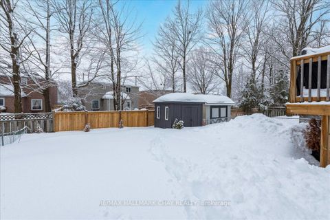 Photo 17 at 207 Burns Circle, Northwest, Barrie