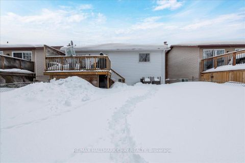 Photo 19 at 207 Burns Circle, Northwest, Barrie