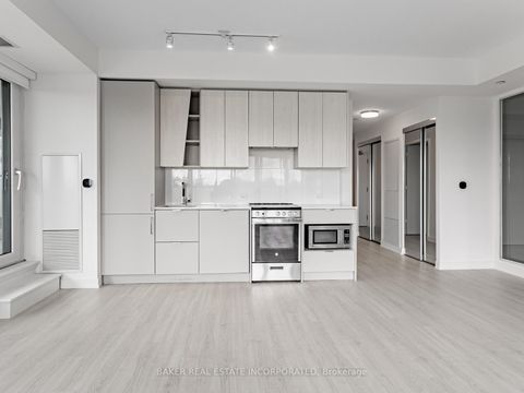 Photo 7 at 213 - 3883 Quartz Road, City Centre, Mississauga