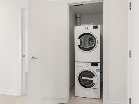 Photo 12 at 213 - 3883 Quartz Road, City Centre, Mississauga