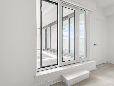 Photo 14 at 213 - 3883 Quartz Road, City Centre, Mississauga