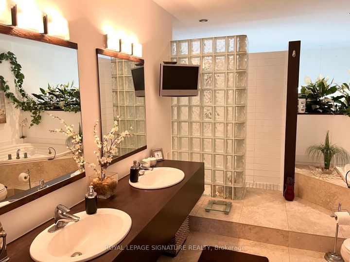 Photo 26 at 90 Berkinshaw Crescent, Don Mills, Toronto