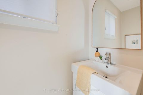 Photo 4 at 249 Beech Avenue, The Beaches, Toronto