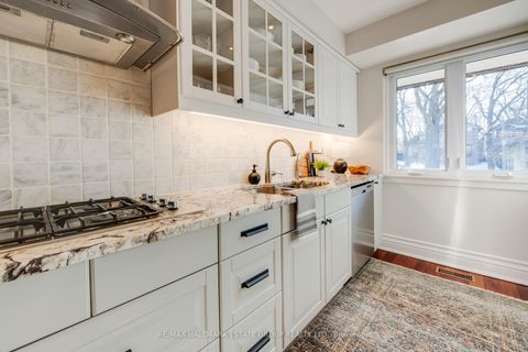 Photo 7 at 249 Beech Avenue, The Beaches, Toronto