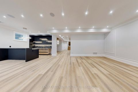 Photo 38 at 152 Olde Bayview Avenue, Oak Ridges Lake Wilcox, Richmond Hill