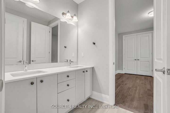 Photo 28 at 522 Kleinburg Summit Way, Kleinburg, Vaughan