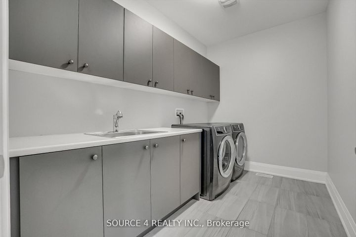 Photo 30 at 522 Kleinburg Summit Way, Kleinburg, Vaughan