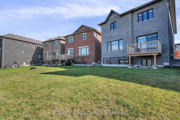Photo 37 at 522 Kleinburg Summit Way, Kleinburg, Vaughan
