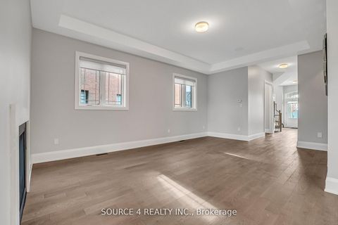 Photo 5 at 522 Kleinburg Summit Way, Kleinburg, Vaughan