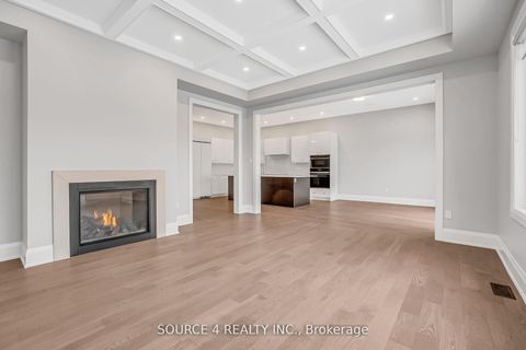 Photo 8 at 522 Kleinburg Summit Way, Kleinburg, Vaughan