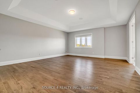 Photo 18 at 522 Kleinburg Summit Way, Kleinburg, Vaughan