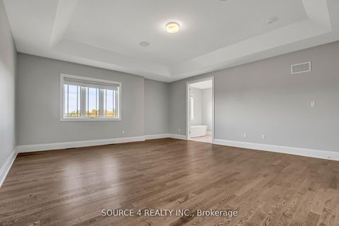 Photo 19 at 522 Kleinburg Summit Way, Kleinburg, Vaughan